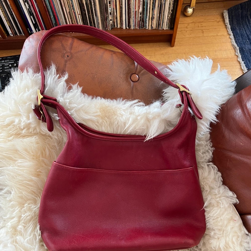 Elegant Red Leather Shoulder Bag